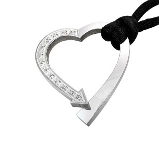 Pendentif acier coeur fl�ch� pav� de pierres